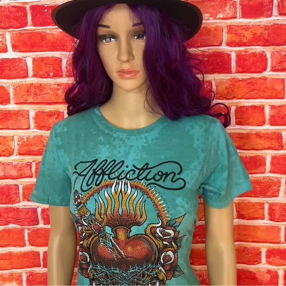 Affliction Women’s T-Shirt - Picture 12 of 13